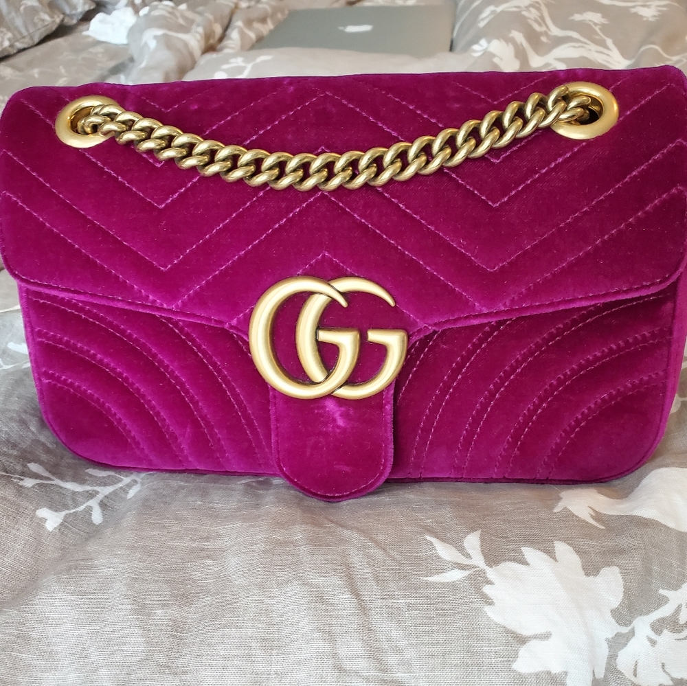 Gucci Marmong GG Small Flap in Rubin Velvet